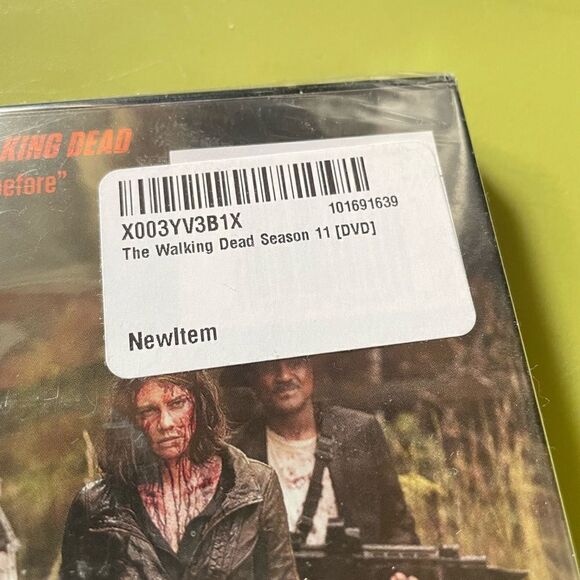 The Walking Dead Complete Eleventh & Final Season of the Series (Brand N… - Picture 8 of 11
